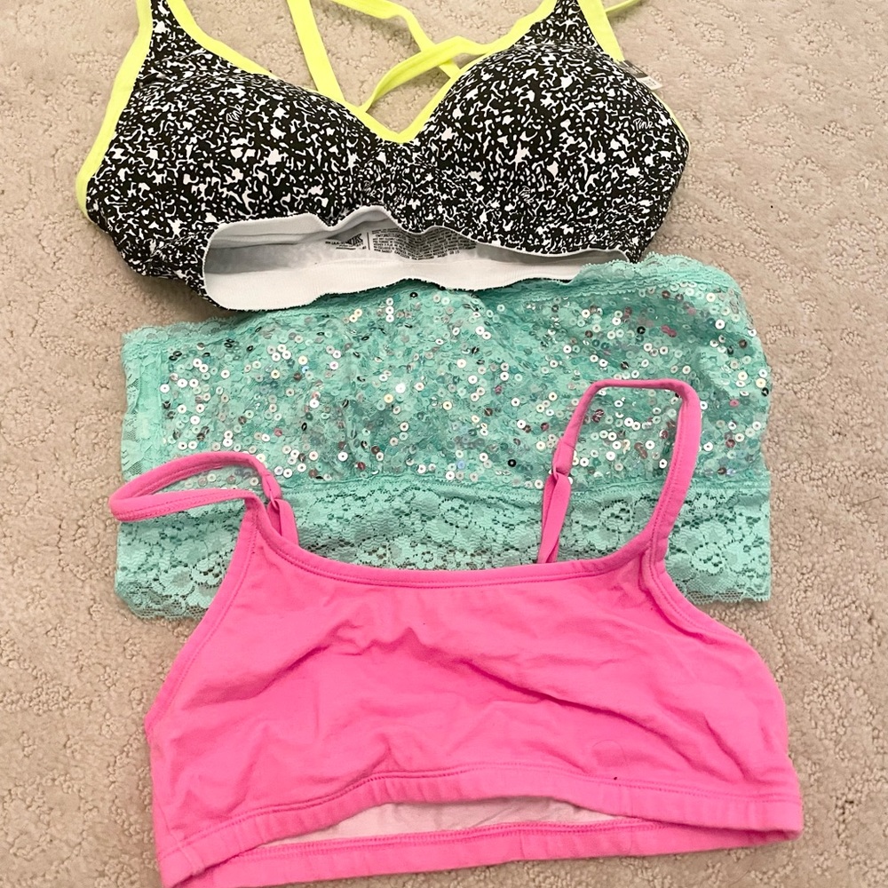 3 bras